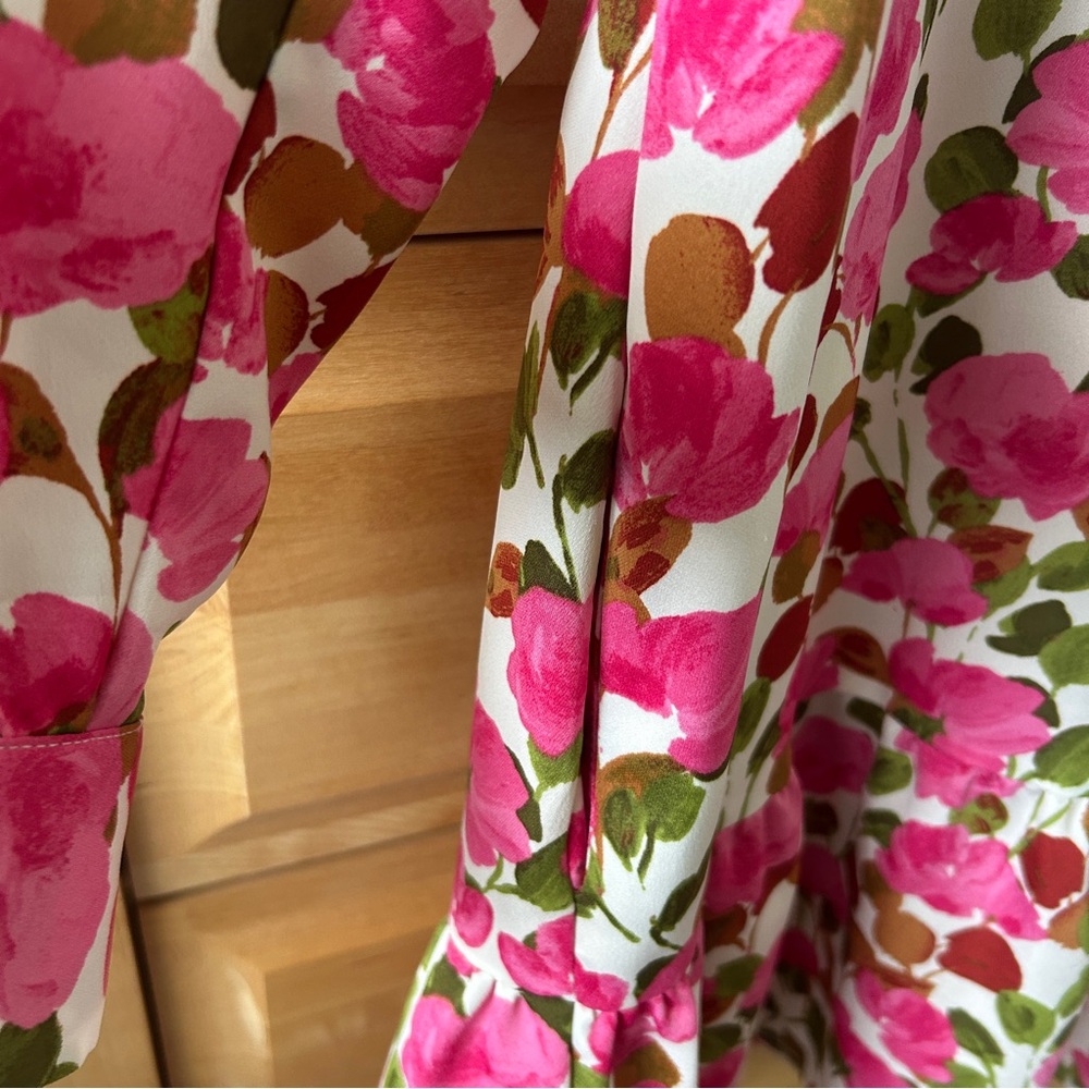 Who What Wear Floral Long Sleeve Mini Dress with Ruffle Collar - Picture 5 of 13